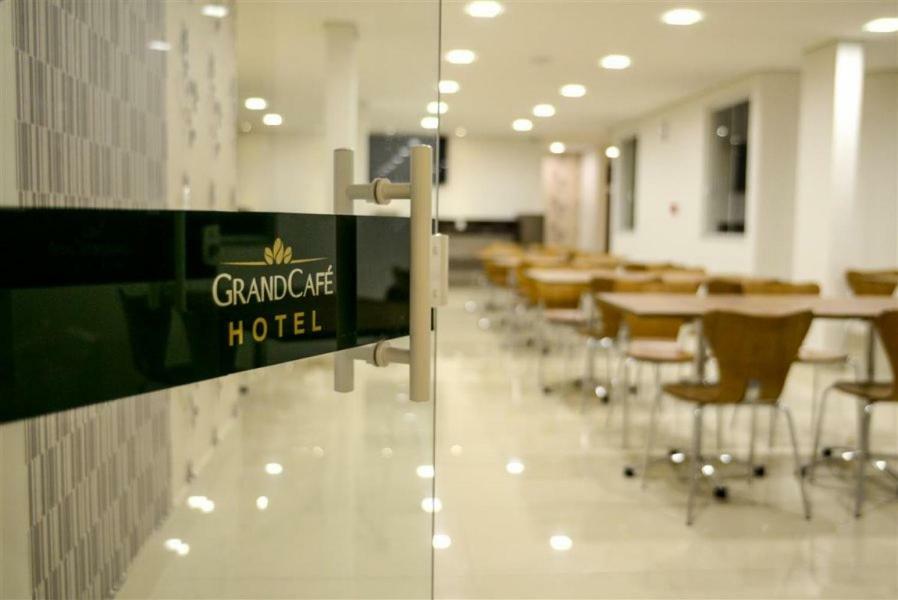 Grand Cafe Hotel Manhuacu Εξωτερικό φωτογραφία